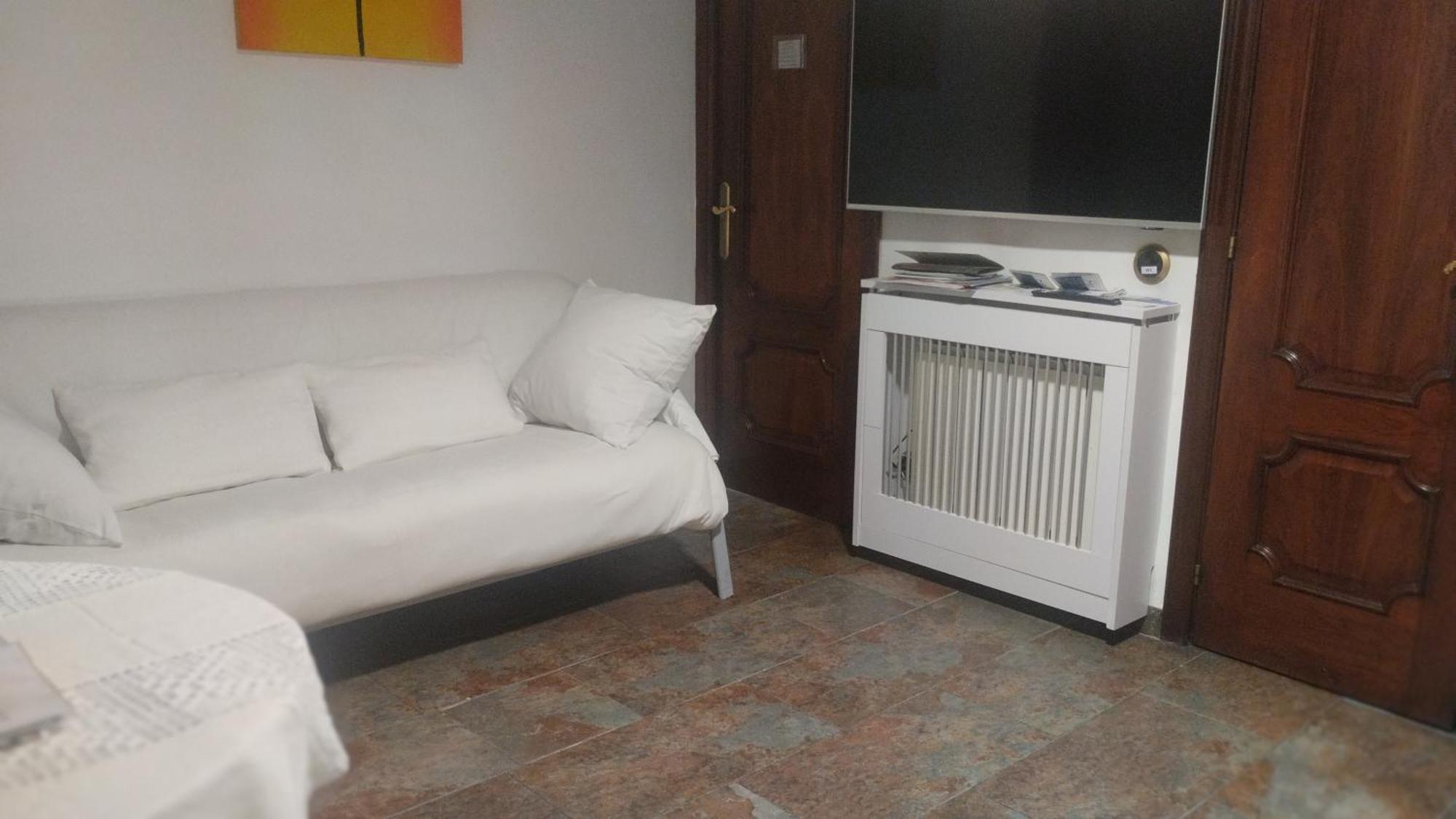 Habitaciones Individuales En Apartamento Madrid Exterior photo